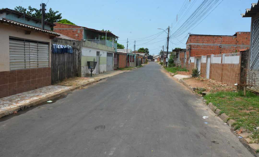 Programa Recupera Rio Branco leva pavimentação de ruas aos moradores do bairro Palheiral