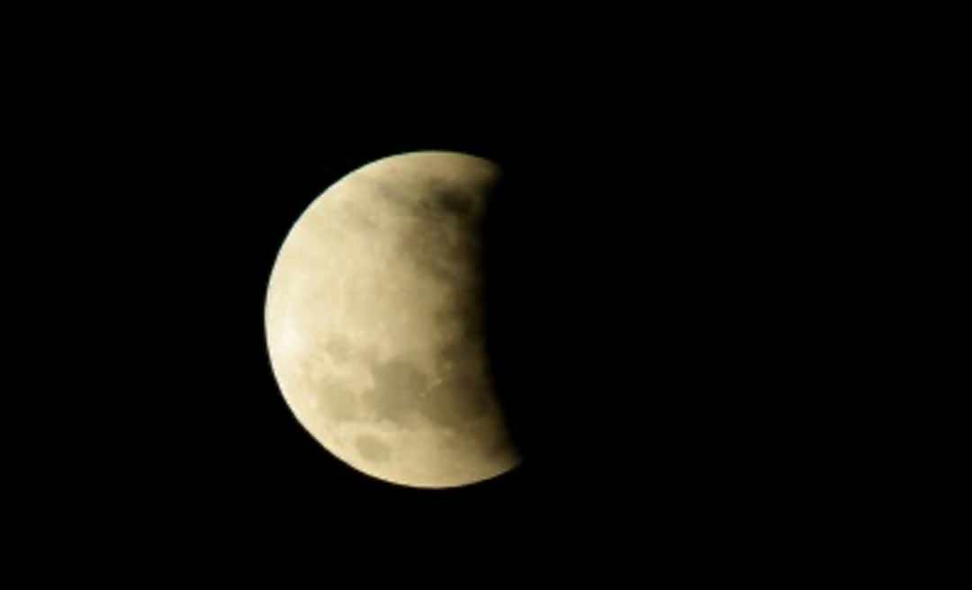 Eclipse parcial da Lua será visível em parte do Brasil neste sábado