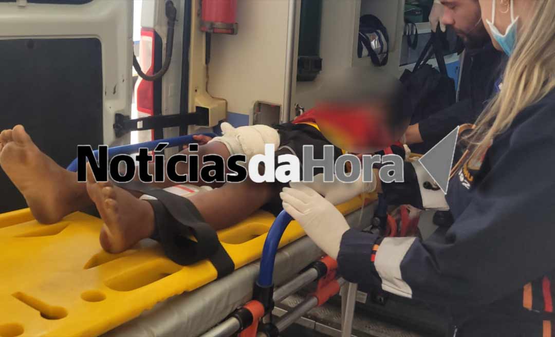 Criança de nove anos se desequilibra ao andar de bicicleta e acaba perfurando a perna e fica em estado grave