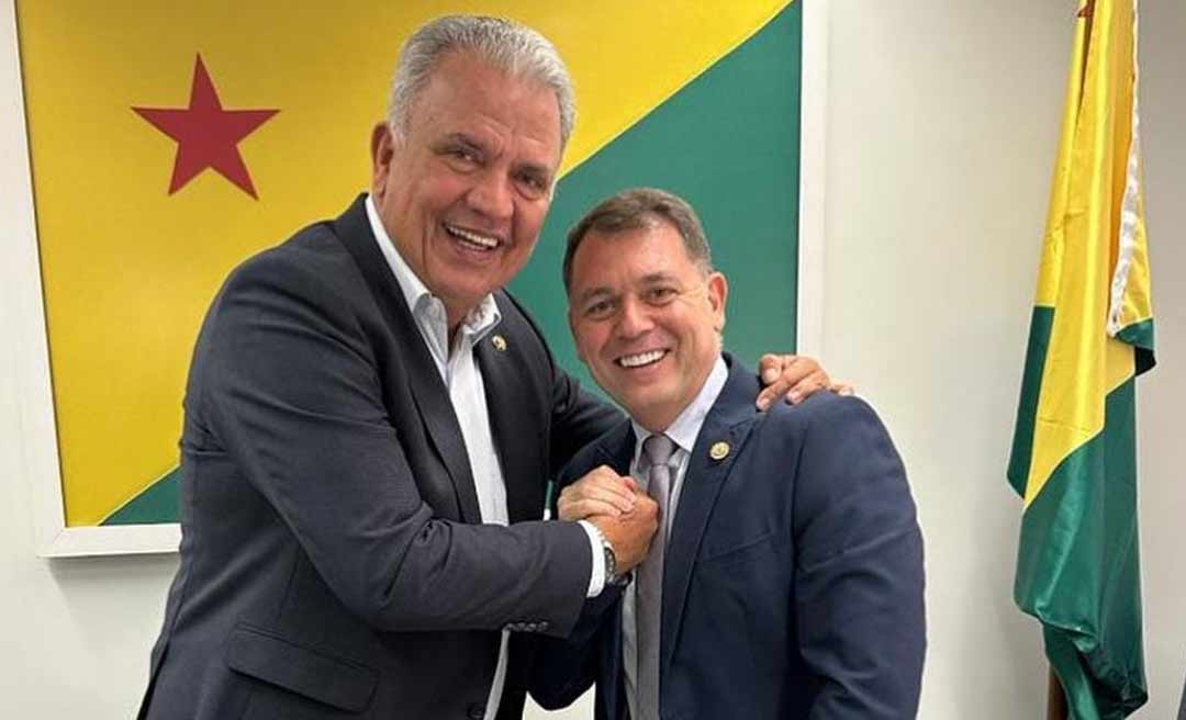 De olho no apoio de Petecão, Alysson tem reunião com o senador em Brasília