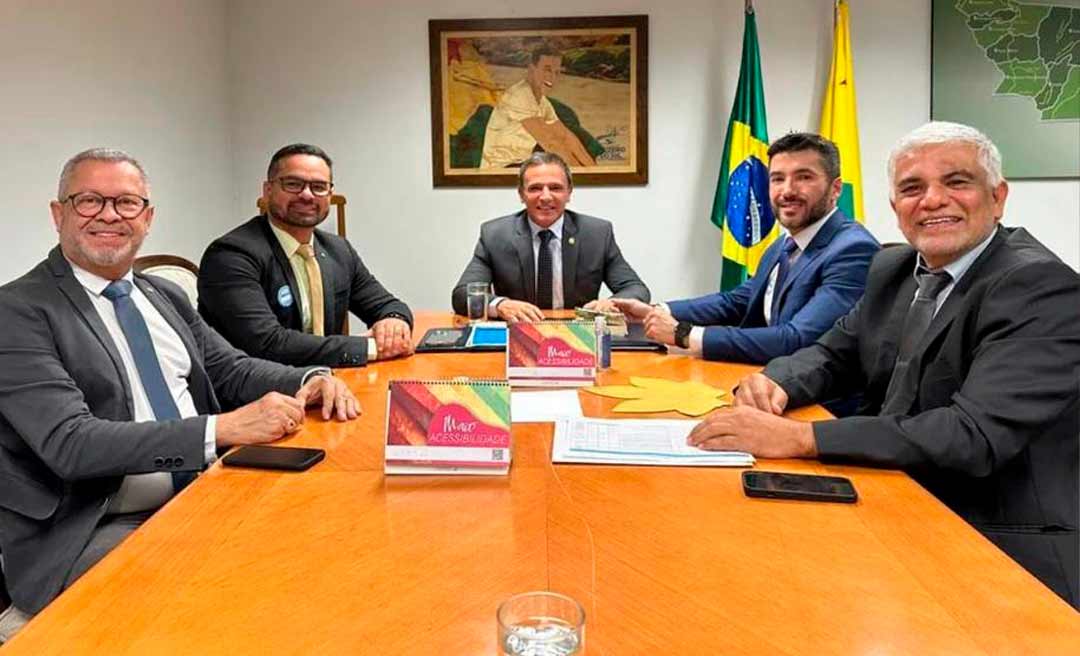 Página do PL no Acre vira piada após publicar foto de reunião com Bittar e postar a palavra cenário com “S”