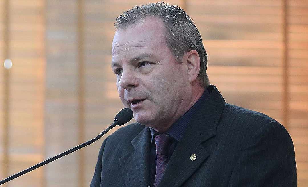 Pedro Longo destaca o anúncio da convocação de 458 novos servidores da Saúde