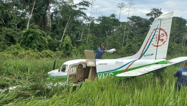 Incidente com avião em Marechal Thaumaturgo ocorreu devido a uma depressão na pista de pouso, informa empresa