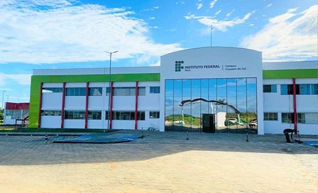 Ifac divulga lista de inscritos nos cursos técnicos do Campus Cruzeiro do Sul