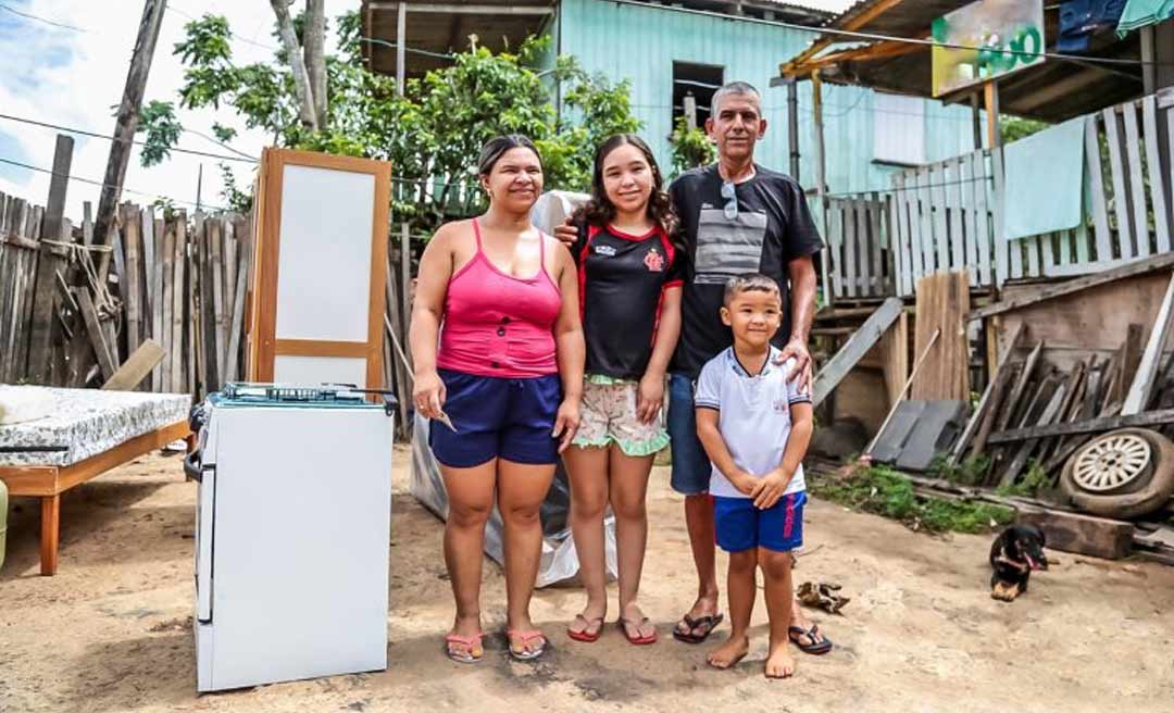 Administração municipal realiza mutirão para entrega de moveis e eletromésrticos a famílias beneficiárias do Programa Recomeço 