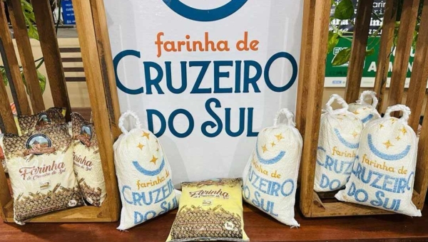 Farinha de Cruzeiro do Sul é destaque na 14ª Feira Baiana da Agricultura Familiar e Economia Solidária realizada em Salvador