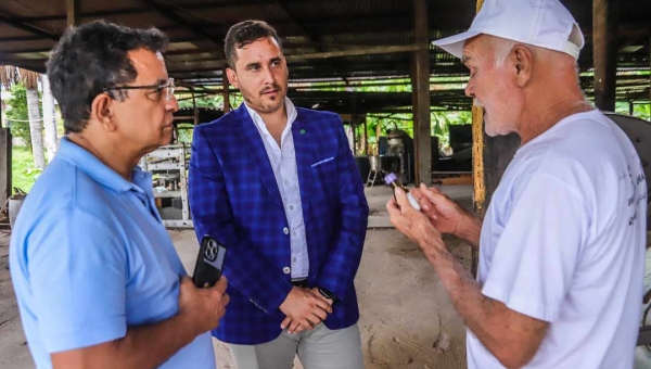 Gonzaga leva superintendente do MAPA para conhecer produtos naturais do Acre e debatem exportação de óleos e sabonetes