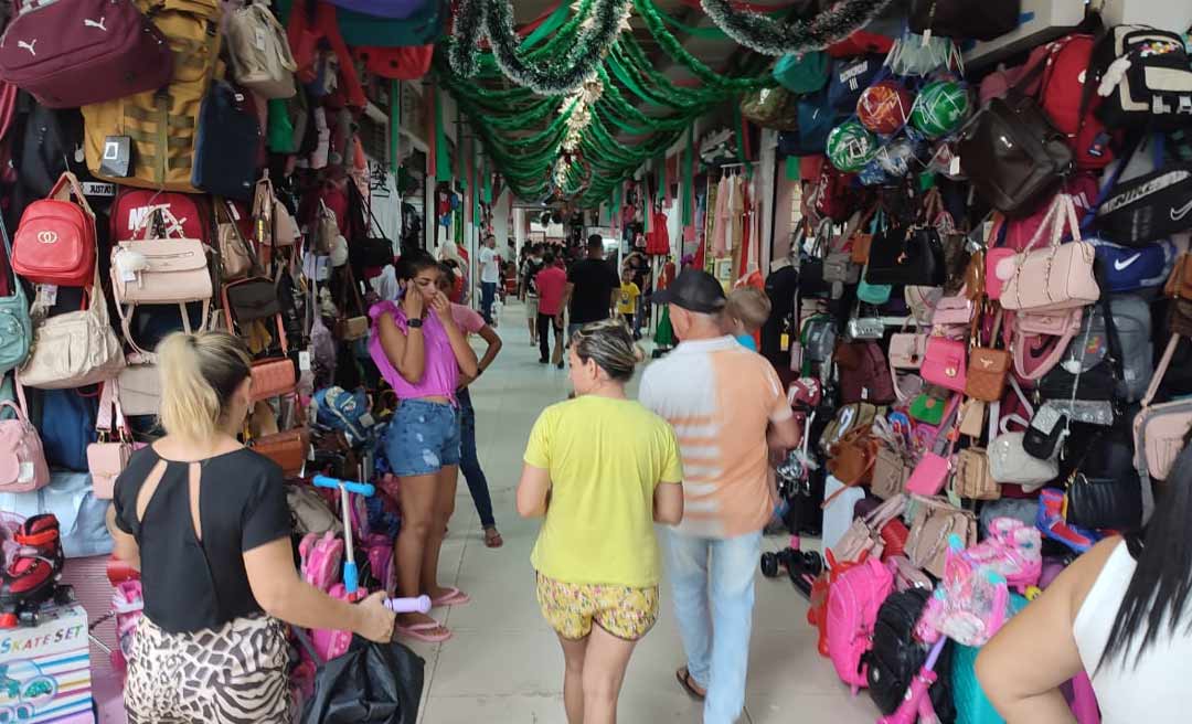 Comerciantes do Shopping Popular ainda aguardam faturar mais com vendas de Natal