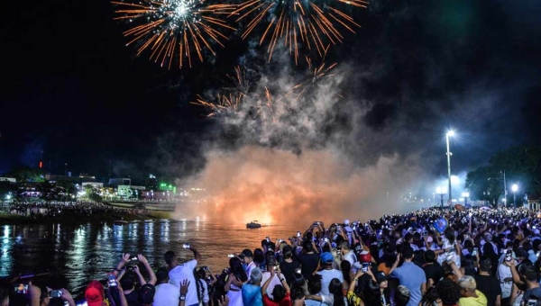 Prefeitura anuncia Réveillon na Gameleira com queima de fogos e cascata na Ponte Metálica