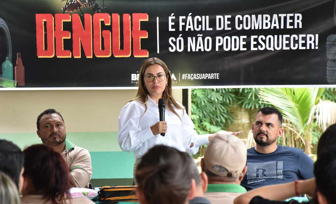 Fernanda Hassem entrega de Kits de uniformes e anuncia abono de 40% para os agentes de endemias