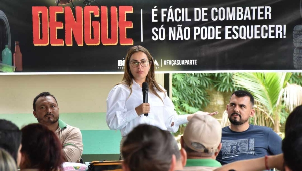 Fernanda Hassem entrega de Kits de uniformes e anuncia abono de 40% para os agentes de endemias