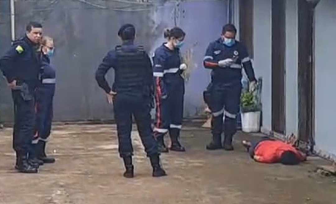 Homem é abordado e assassinado com 12 tiros quando chegava em apartamento