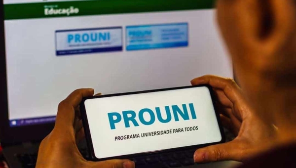 ProUni amplia vagas para Direito e Medicina em novo edital