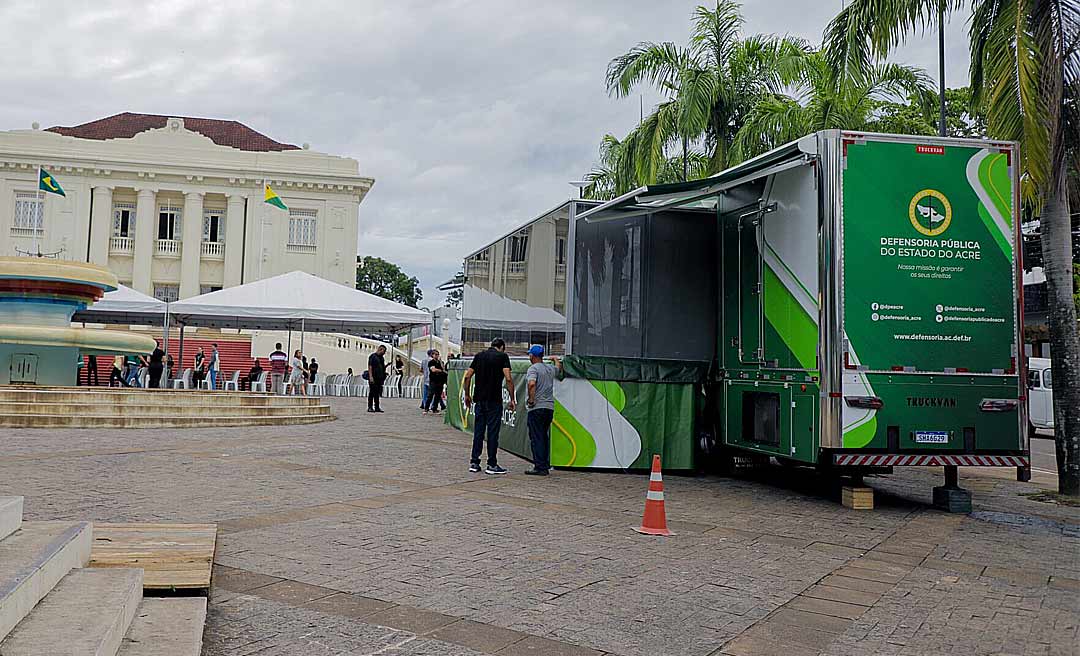 Governo celebra entrega de unidade móvel à Defensoria Pública do Acre com ampliação do acesso jurídico para a população