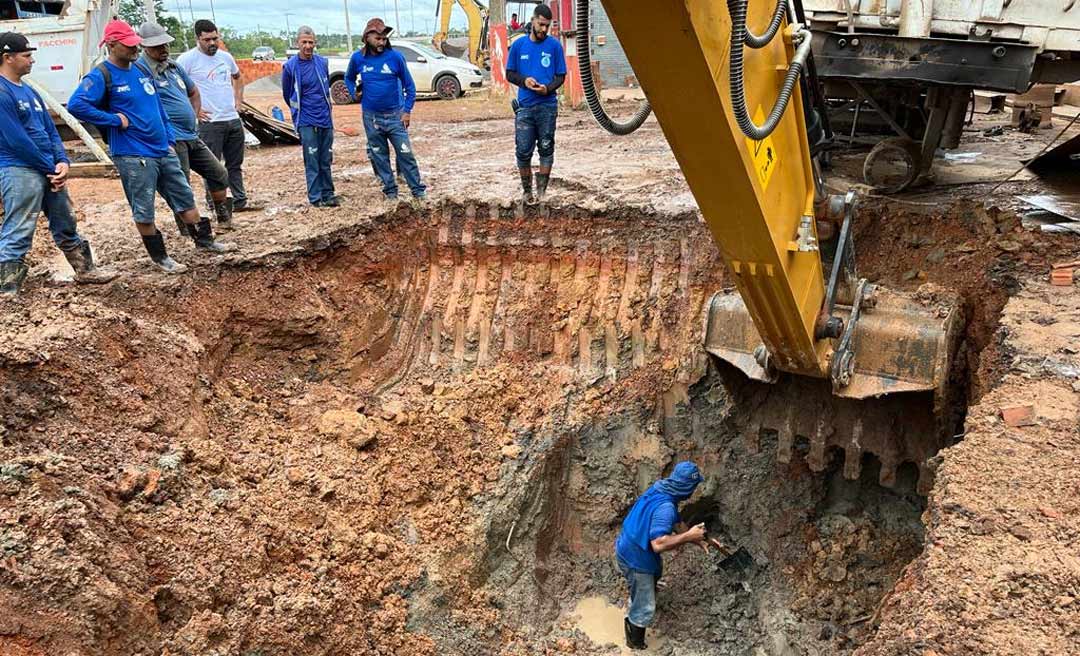 Rompimento de adutora na Via Verde compromete abastecimento de água no Segundo Distrito