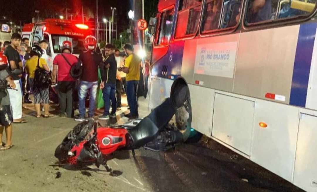 Na Capital, motociclista morre após colidir contra ônibus próximo ao Terminal Urbano