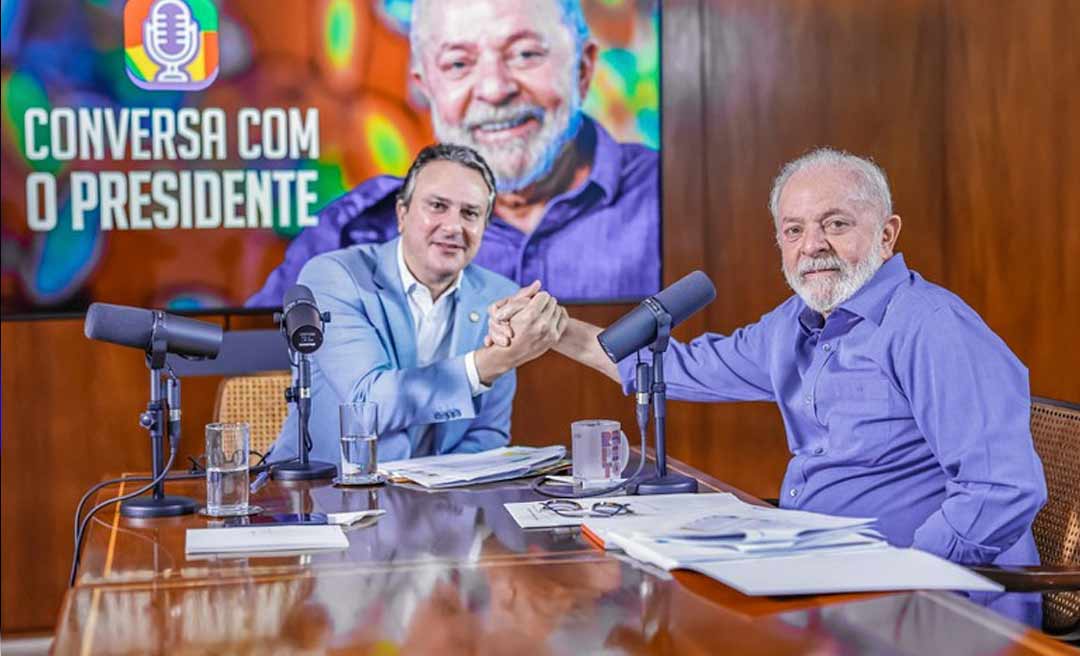 Ensino médio: Pé-de-Meia dará R$ 2 mil por ano a alunos de baixa renda, informa o presidente Lula