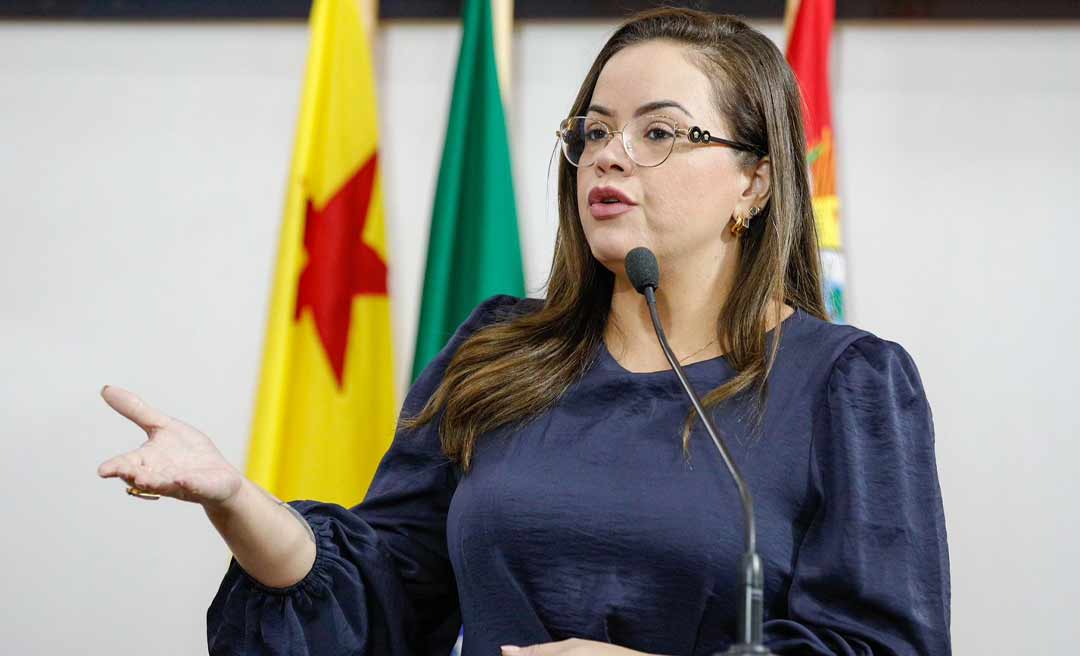 Michelle Melo apresenta novo requerimento e quer ouvir Henrique Maciel na Aleac a respeito do caso envolvendo servidora