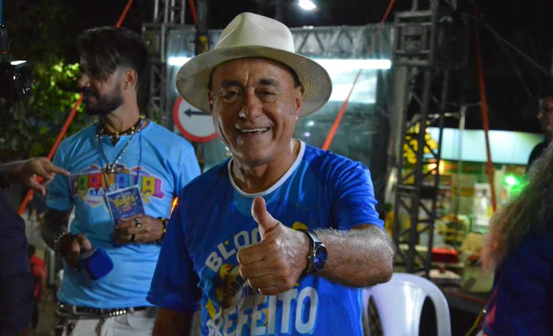 Bocalom abre oficialmente o carnaval de Rio Branco e cai na folia com secretários e vereadores