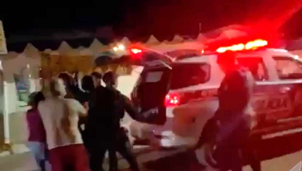 Casa de família invadida por policiais gera polêmica e nota de repúdio da OAB-AC