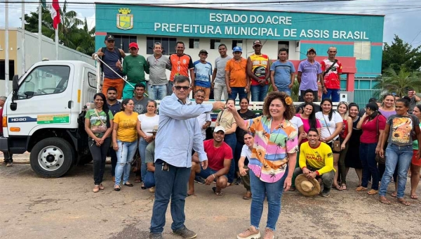 Perpétua garante investimentos para impulsionar a agricultura familiar no Alto Acre