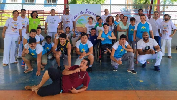 Com resgate da cultura afro-brasileira, estudantes da Apae Rio Branco participam de aulão de capoeira