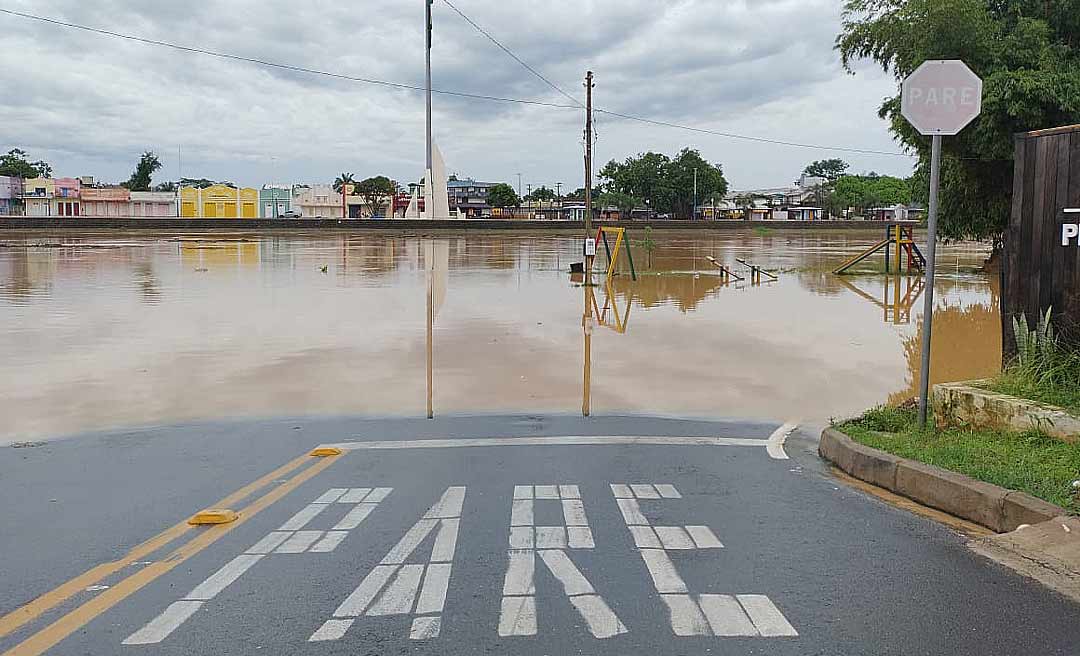 Rio Acre chega a 14, 67 metros em Rio Branco e sete famílias são retiradas de área alagada no Bairro da Base