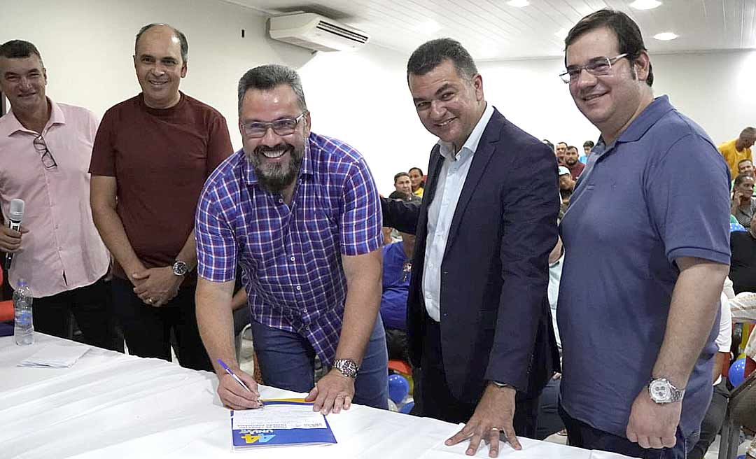 Em Feijó, Alan Rick celebra a filiação de ex-deputado Cadmiel ao União Brasil