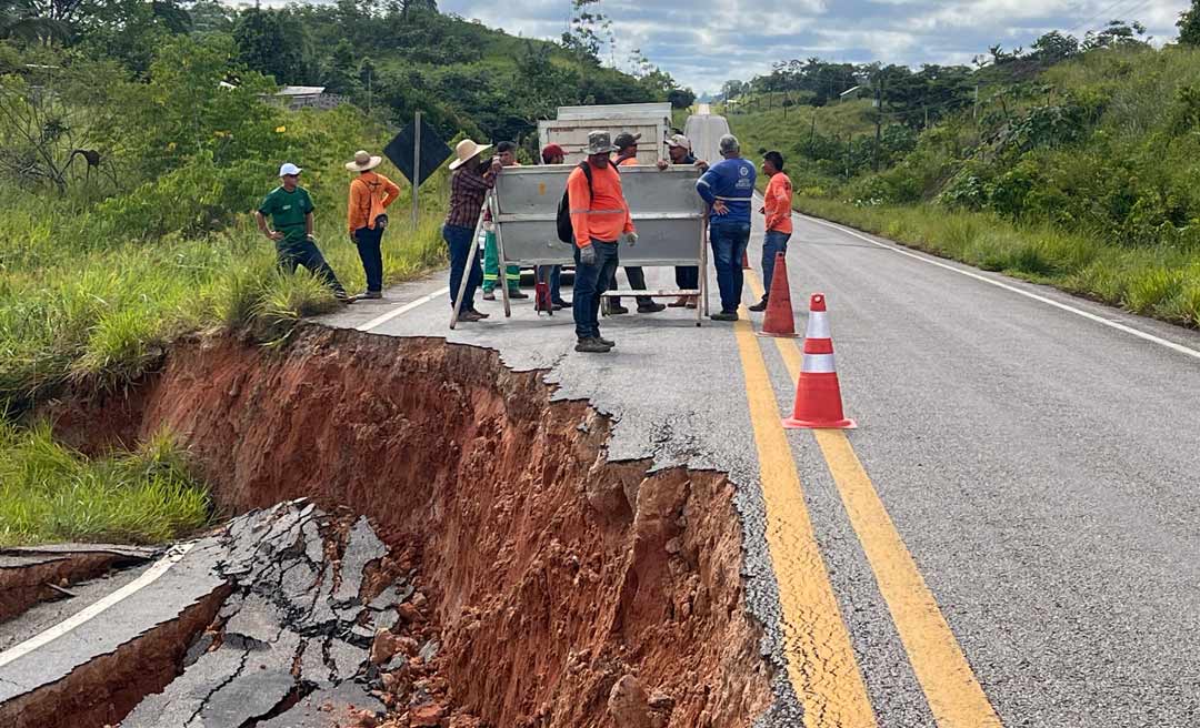 Desvio será construído em parte da BR 364 que teve a pista comprometida devido às chuvas