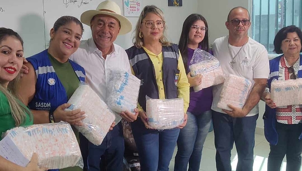 Loja Maçônica 7 de Setembro realiza doação de fraudas à prefeitura de Rio Branco