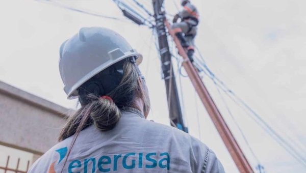 Energisa diz que restabeleceu o fornecimento de energia a quase 100% dos clientes afetados pelas enchentes no Acre