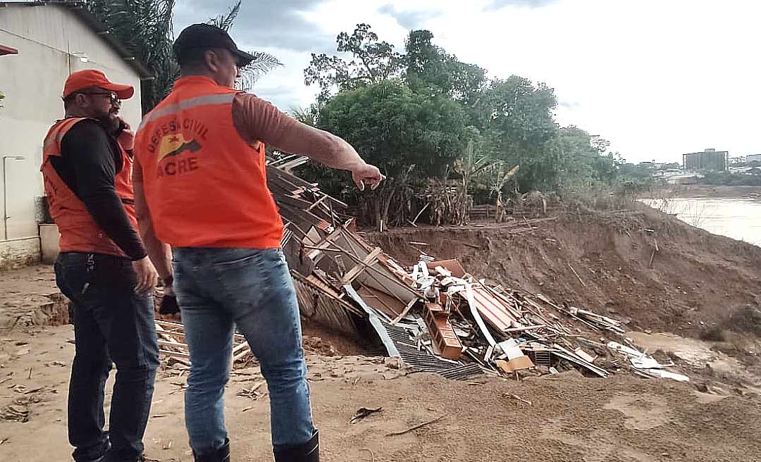 Chuvas intensas podem agravar situação dos desbarrancamentos em área de risco de Rio Branco, afirma Falcão