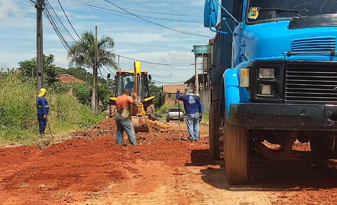 Prefeitura de Rio Branco realiza obras de infraestrutura nas ruas do loteamento Santo Afonso