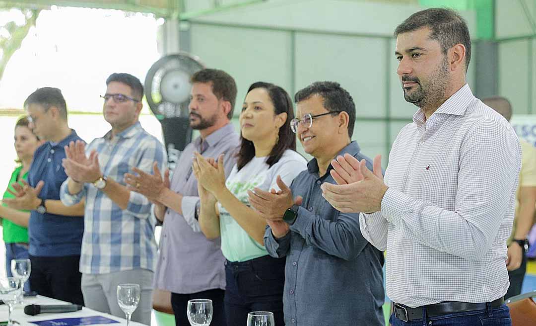 Nicolau Junior e Luiz Gonzaga prestigiam entrega de 110 toneladas de alimentos da CNC para atingidos pela enchente no Acre