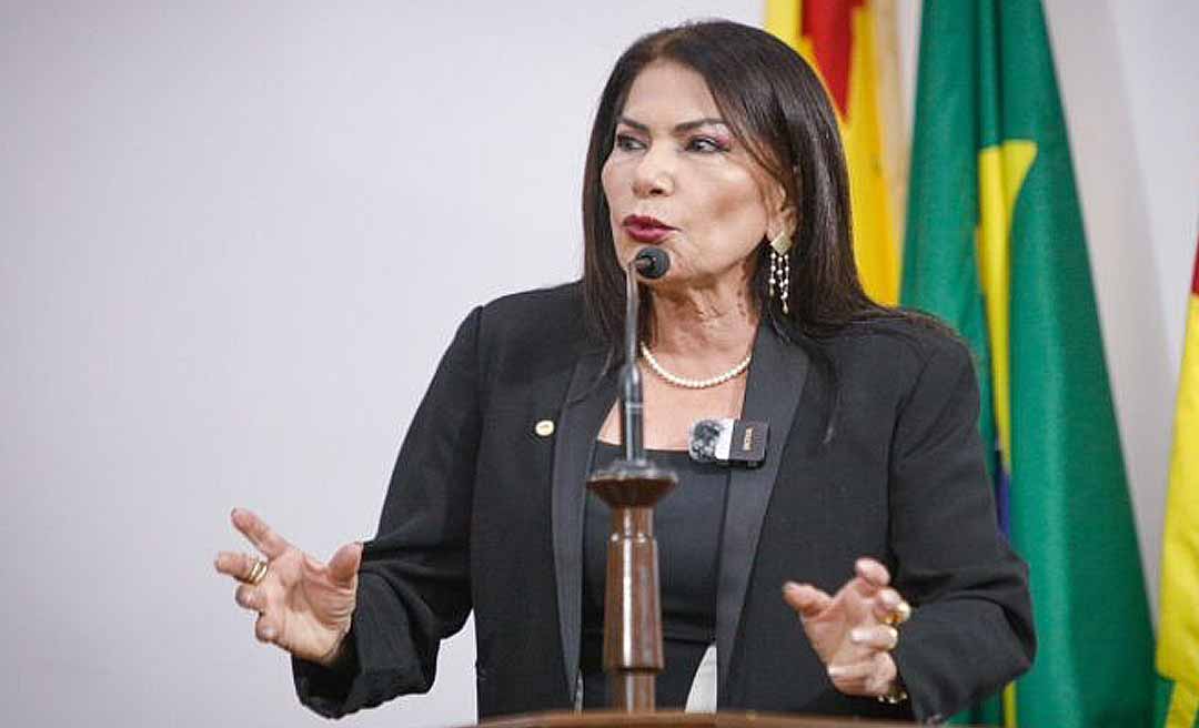 Antonia Sales solta o verbo e diz que BR-364 está pior que há um ano e cobra Ricardo Araújo: “O que nós temos que fazer para que o Dnit complete o seu serviço?”