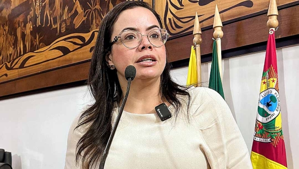 Michelle Melo apresenta requerimento pedindo esclarecimentos do governo sobre dívida milionária com a empresa MedTrauma