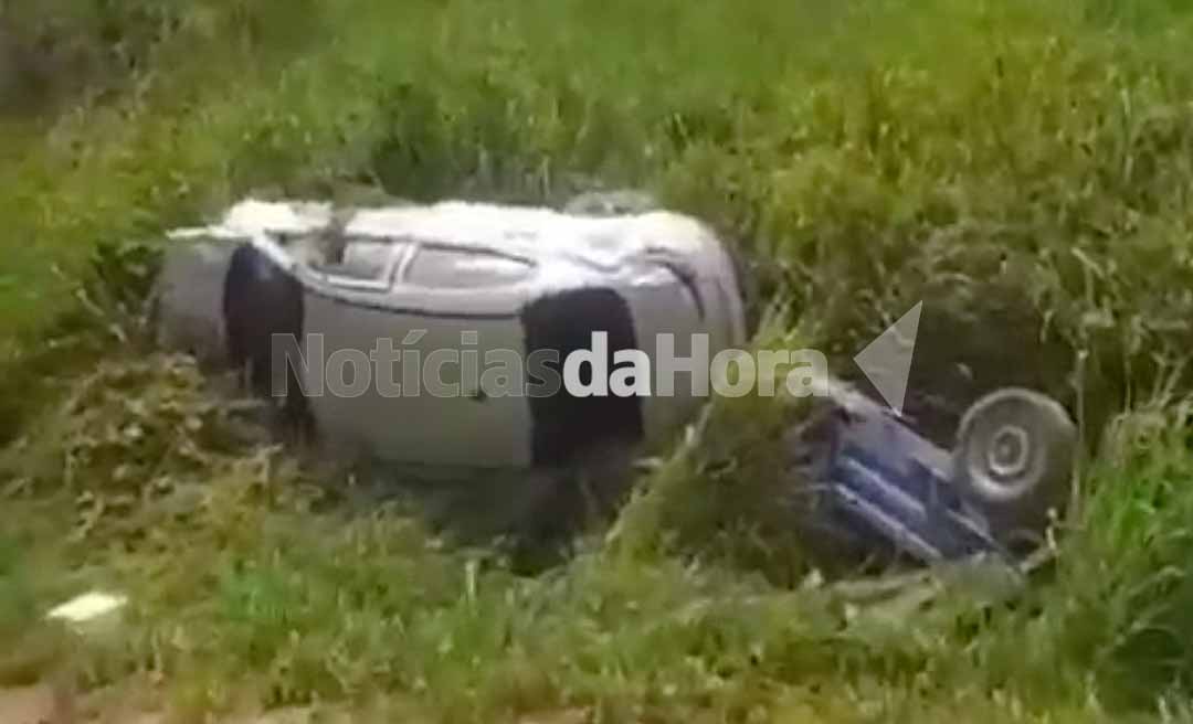 Condutor perder o controle do veículo, que capota e cai em ribanceira na estrada de Manoel Urbano