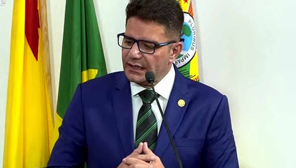 Gladson diz que o Brasil deve estar unido para ajudar o Rio Grande do Sul: "Cabe a nós unir forças!"