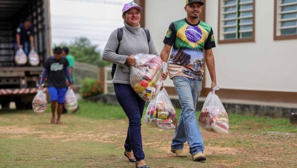 Governo destina mais de 400 cestas básicas para prover segurança alimentar de centenas de pessoas em vulnerabilidade social