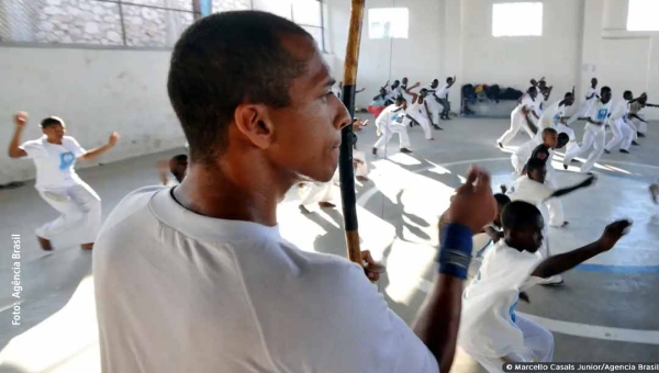 Pesquisadores lançam livro que retrata a presença da Capoeira no Acre