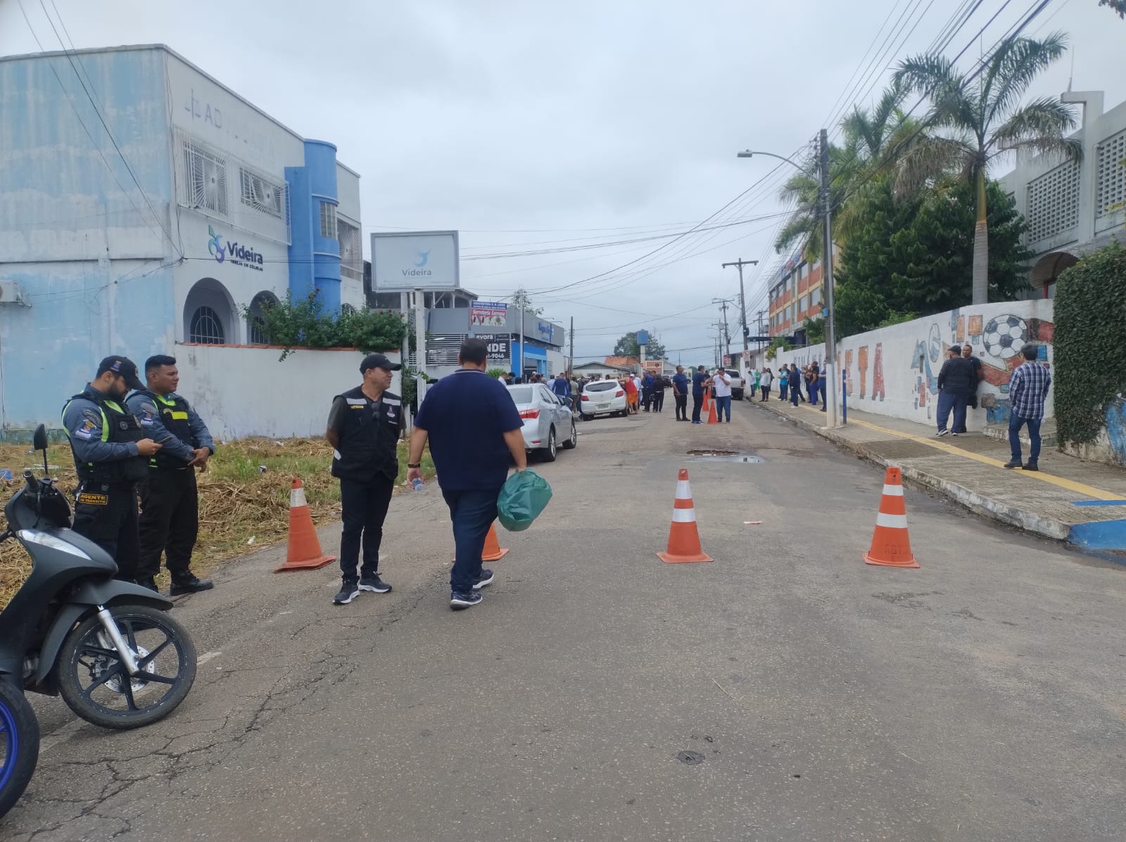 Rua que dá acesso à sede do PP é fechada por causa de evento de anúncio da chapa Bocalom/Alysson