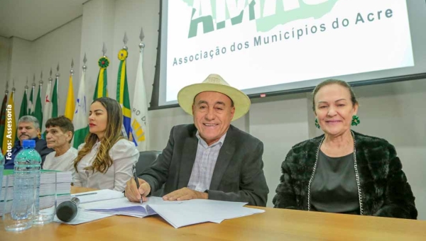 Amac realiza 1ª Assembleia Geral Extraordinária de 2024 com participação do TJAC e Governo Federal