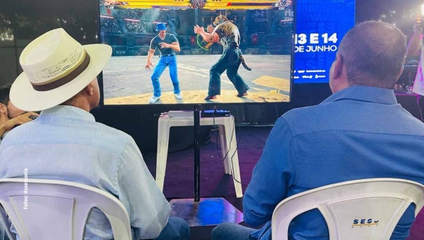 Após uma partida de Tekken 8, Bocalom anuncia parceria com o estado para implantação de Parque Tecnológico