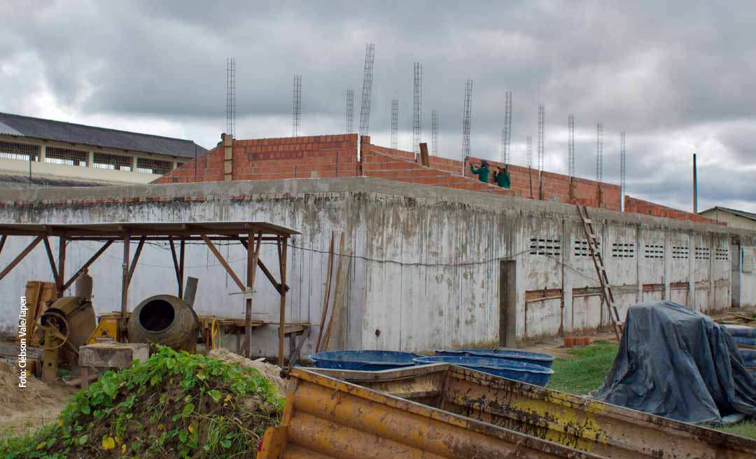 Um ano após rebelião, reforma de presídio no Acre ainda não foi concluída