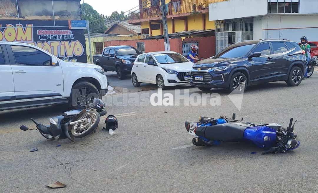 Motociclistas se envolvem em acidente no bairro Bosque; piloto de uma das motos não respeitou o sinal de parada