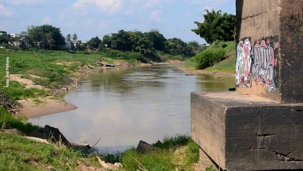 Com apenas 1,79 metros, nível do Rio Acre na Capital é o mais baixo dos últimos 10 anos, alerta Defesa Civil