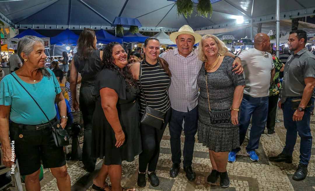 Com escolha da maior mandioca e sorteio de moto, Prefeitura realiza 3ª noite do Festival da Macaxeira na Capital