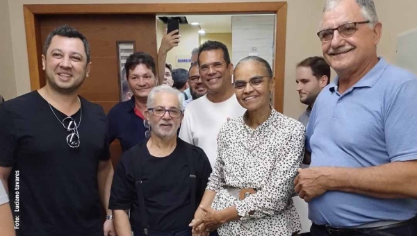 Com Nilson Mourão, Marina Silva chega à Fecomércio no Acre para proferir palestra