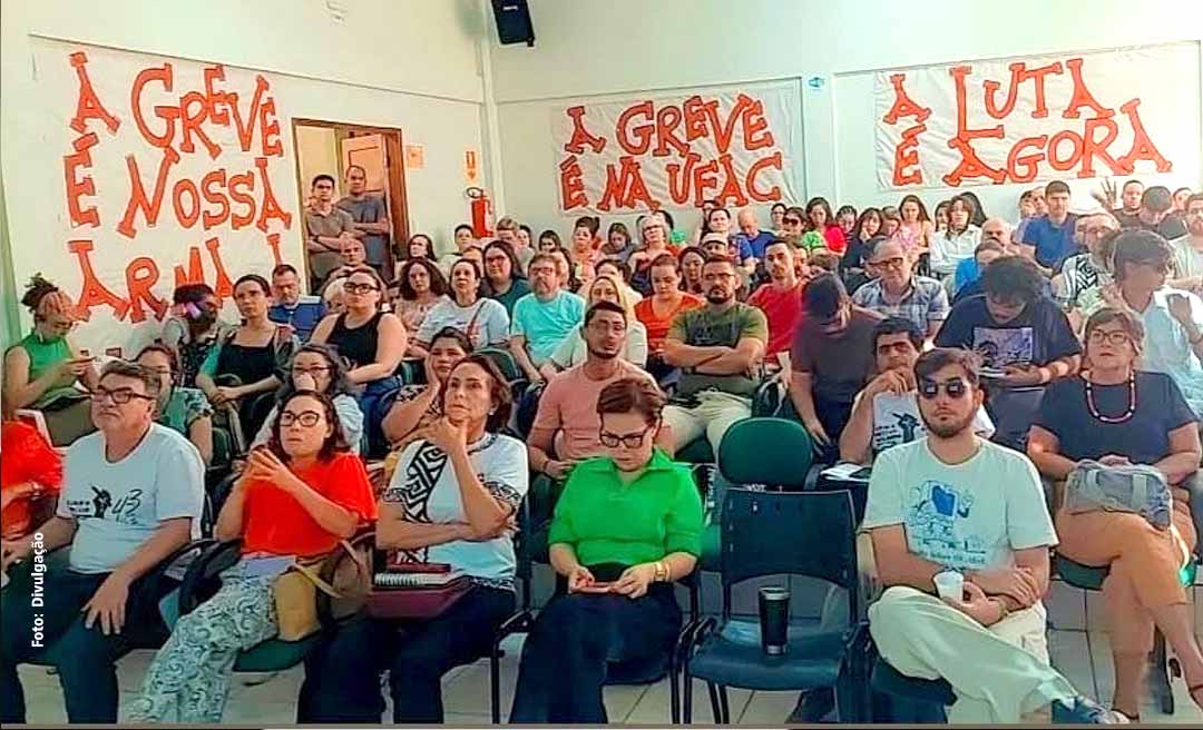 Docentes da Ufac aprovam suspensão da greve após 61 dias de paralisação; decisão foi tomada durante assembleia geral