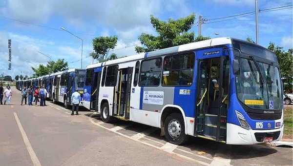 Justiça determina apreensão de 16 ônibus da Ricco; RBTrans diz que transporte público não será afetado em Rio Branco